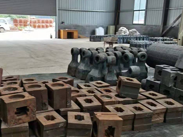 天闊配件生產車間